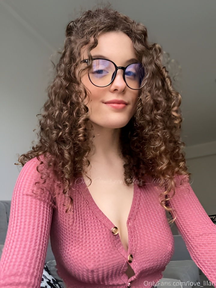 Виталина привлекальеная девушка из Магадана цена от 2000 руб