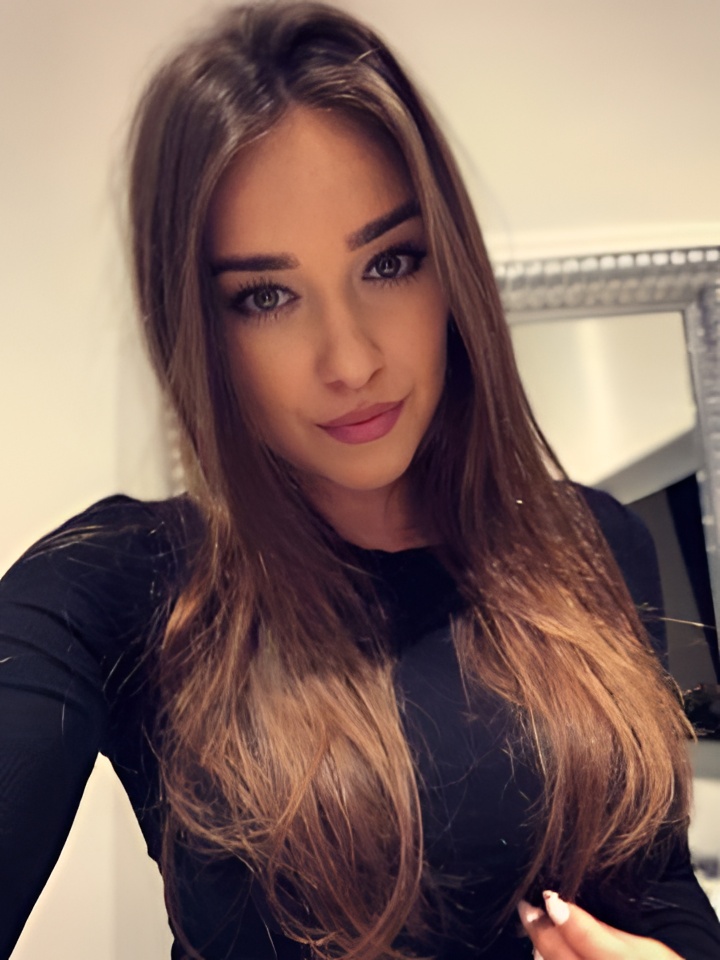 Зита привлекальеная девушка из Магадана цена от 5000 руб