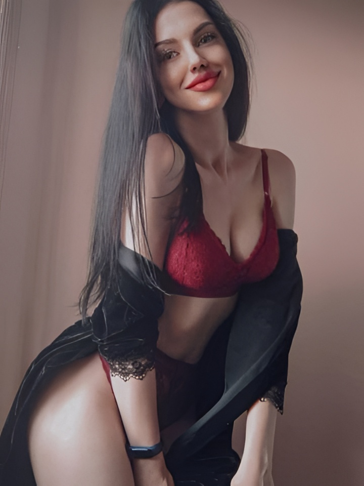 Злата привлекальеная девушка из Магадана цена от 3000 руб