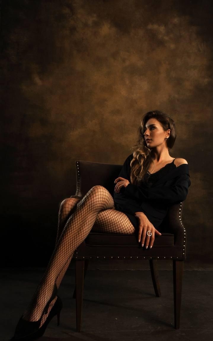 Зарина привлекательная девушка из Магадана цена от 5000 руб