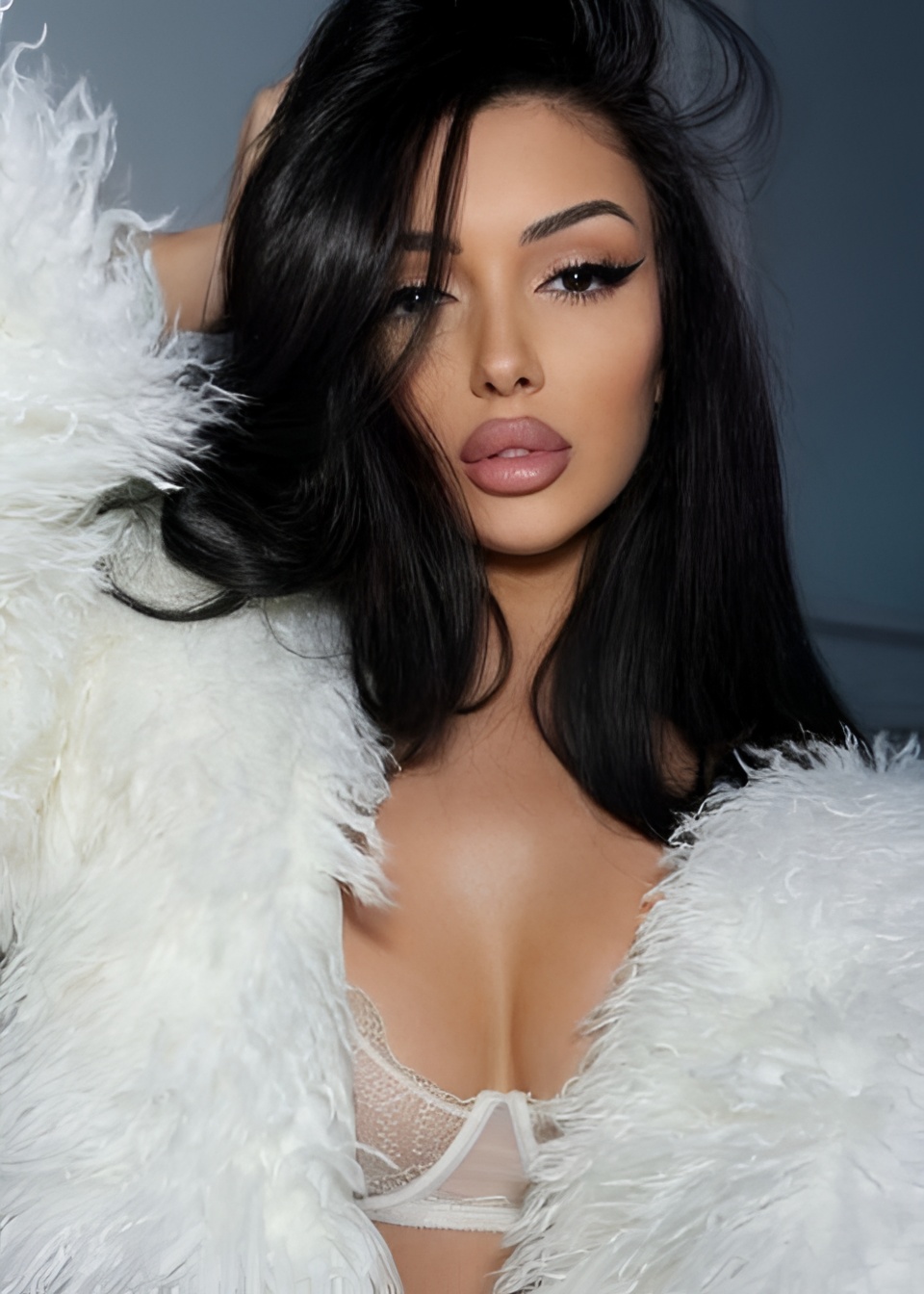 ЕВА BEST GERL привлекательная девушка из Магадана цена от 15000 руб