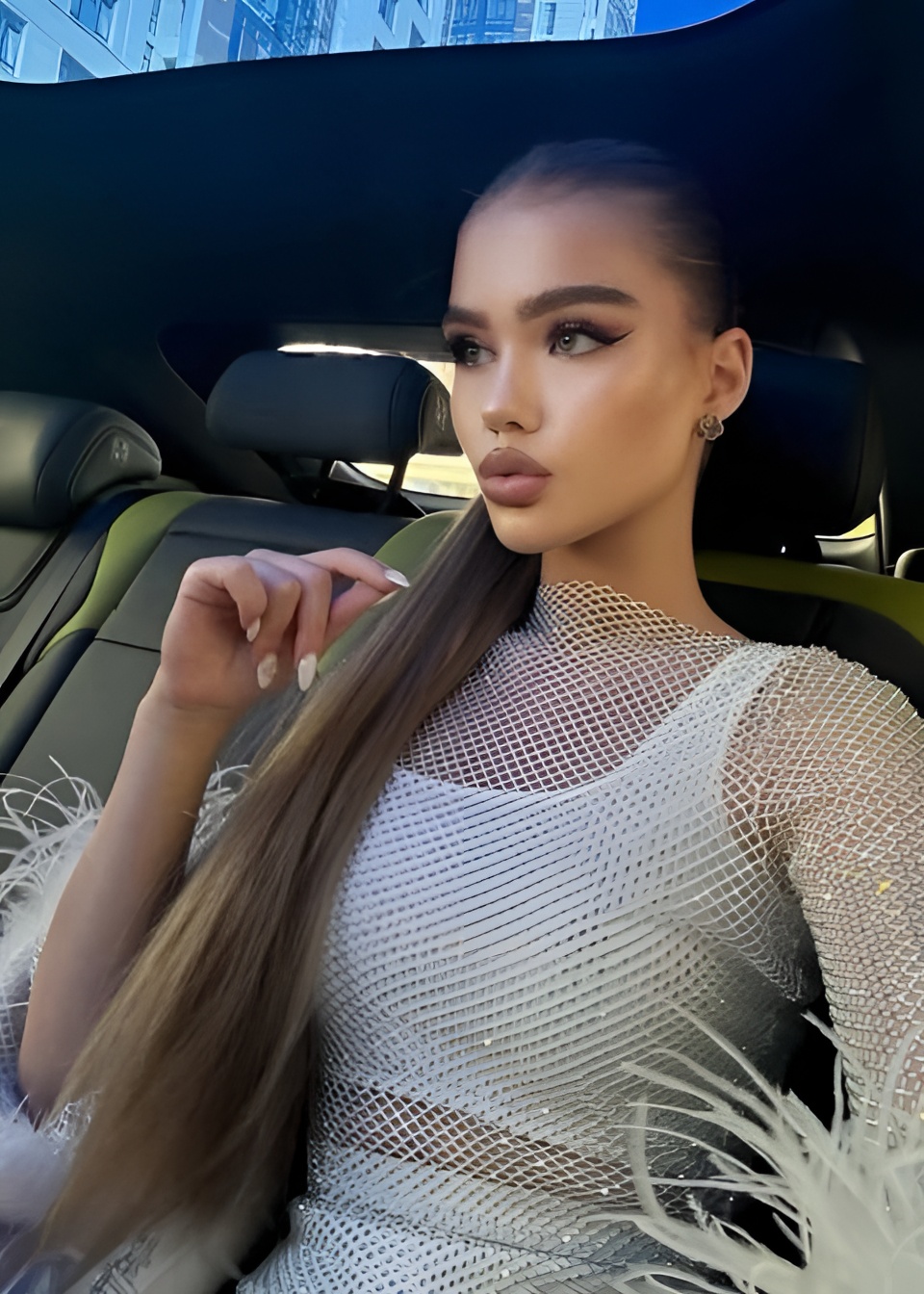 ПОЛИНА BEST GERL привлекательная девушка из Магадана цена от 18000 руб