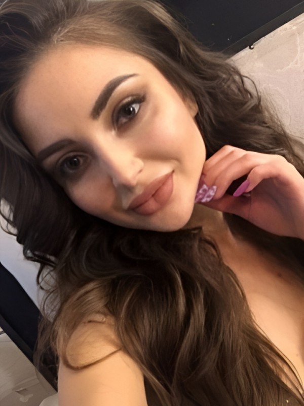 Доминика привлекательная девушка из Магадана цена от 2000 руб