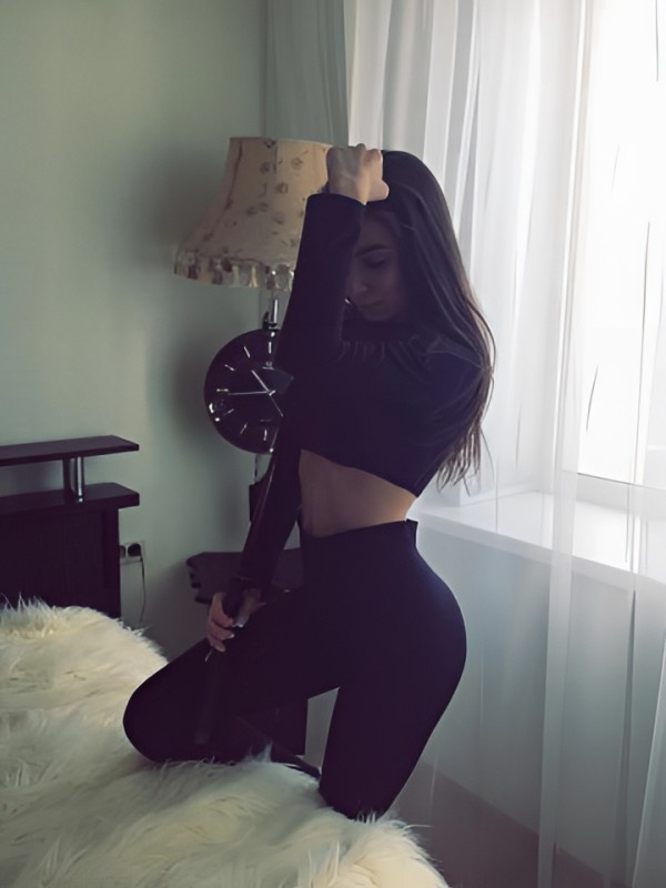 Фаина привлекательная девушка из Магадана цена от 3000 руб