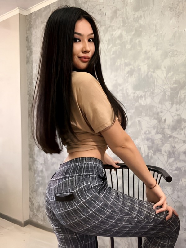 Мария привлекательная девушка из Магадана цена от 2000 руб